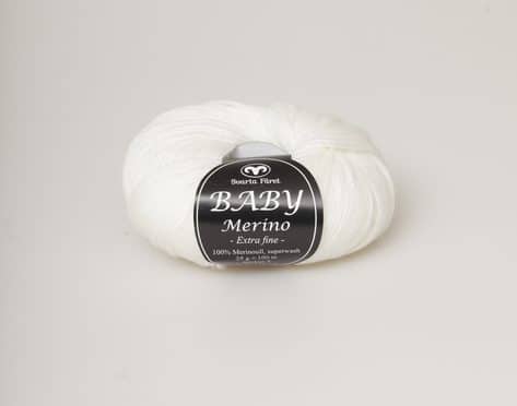 Svarta fåret Baby Merino natur 05